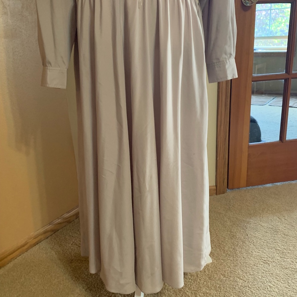 Vintage Dress - Picture 3 of 7